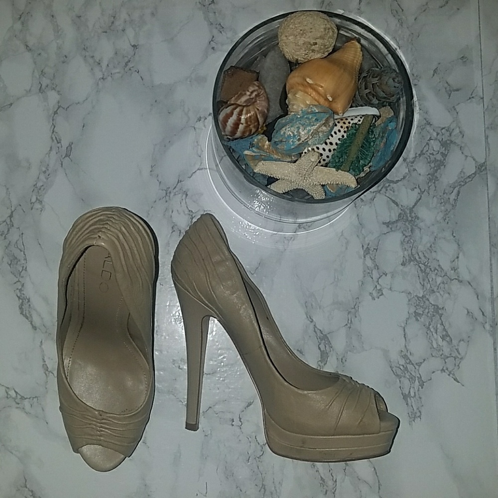 Ruched detail beige platforms